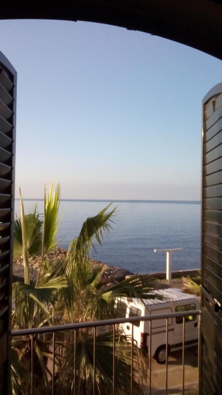 Casa De Sueno En La Playa Villa Adra Exteriör bild