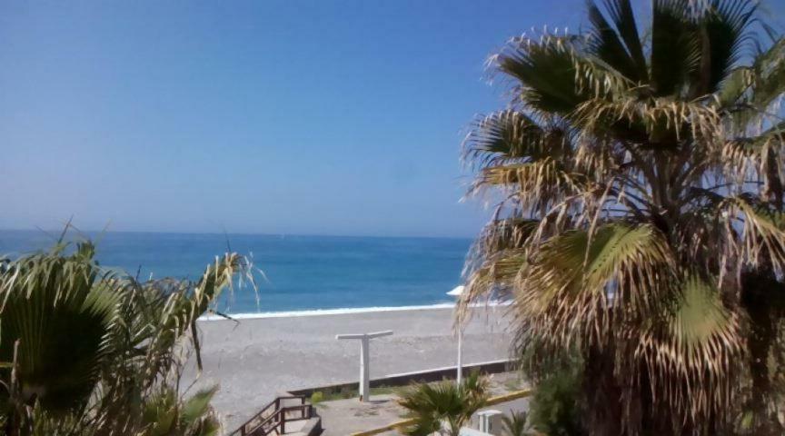 Casa De Sueno En La Playa Villa Adra Exteriör bild